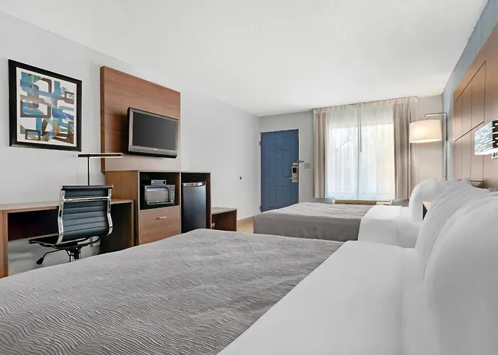 Quality Inn & Suites Near Lake Eufaula